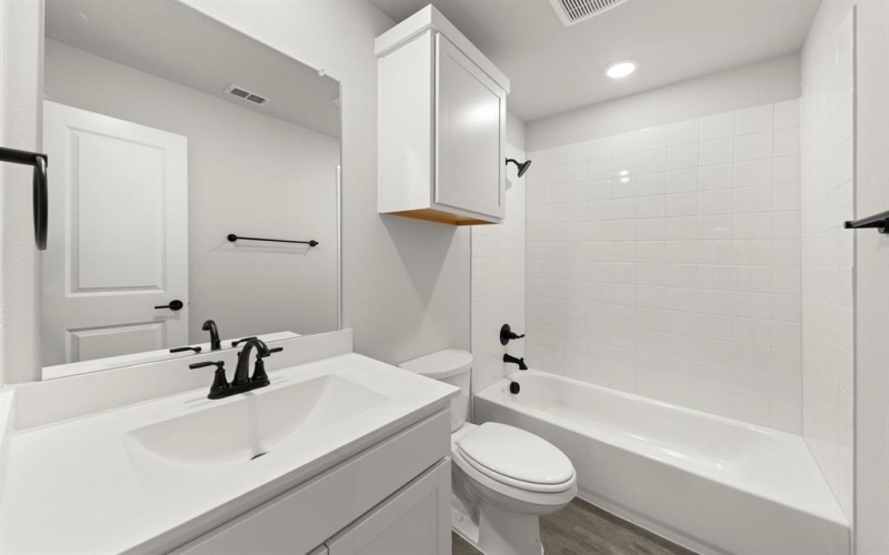 705 Valley Pines Drive, Anna, TX 75409, 5 Habitaciones Habitaciones , ,3 BañosBaños,Residential,En Venta,705 Valley Pines Drive,0,21015235