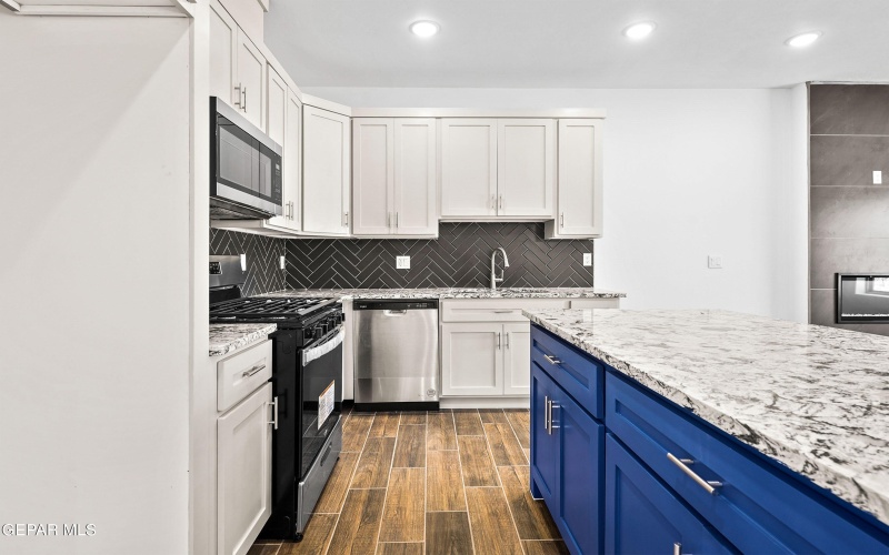871 COUNTRY CLUB Road unit: 1C #1C, El Paso, TX 79932, 2 Habitaciones Habitaciones , ,2 BañosBaños,Residential Multi Family,En Venta,871 COUNTRY CLUB Road unit: 1C,910145