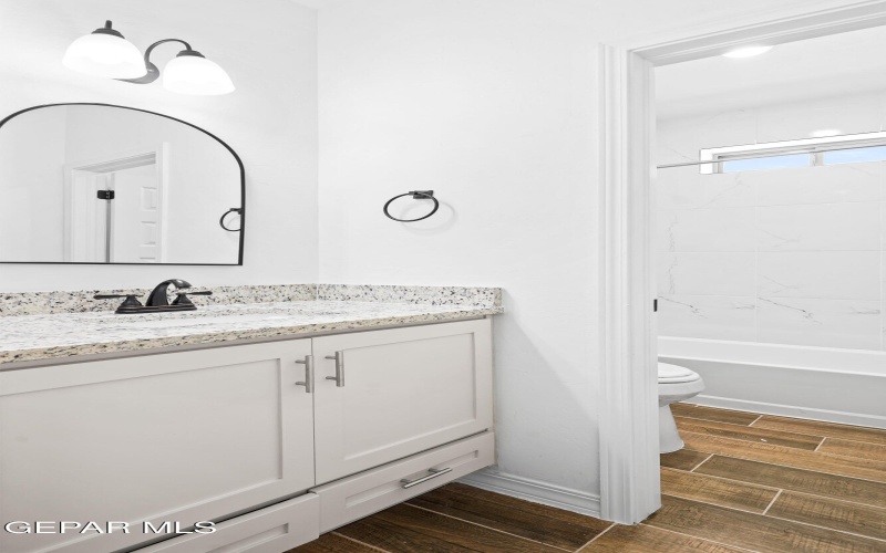 871 COUNTRY CLUB Road unit: 1C #1C, El Paso, TX 79932, 2 Habitaciones Habitaciones , ,2 BañosBaños,Residential Multi Family,En Venta,871 COUNTRY CLUB Road unit: 1C,910145