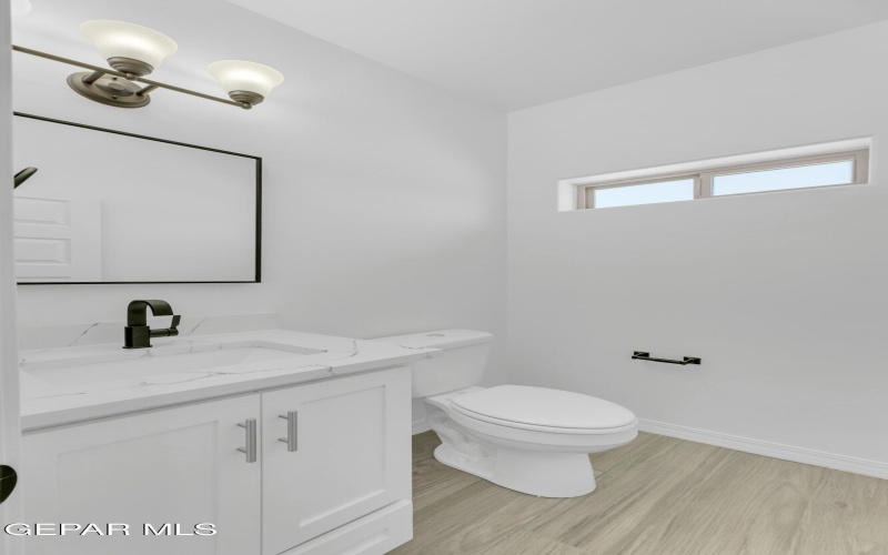 871 COUNTRY CLUB Road unit: 1C #1C, El Paso, TX 79932, 2 Habitaciones Habitaciones , ,2 BañosBaños,Residential Multi Family,En Venta,871 COUNTRY CLUB Road unit: 1C,0,910145