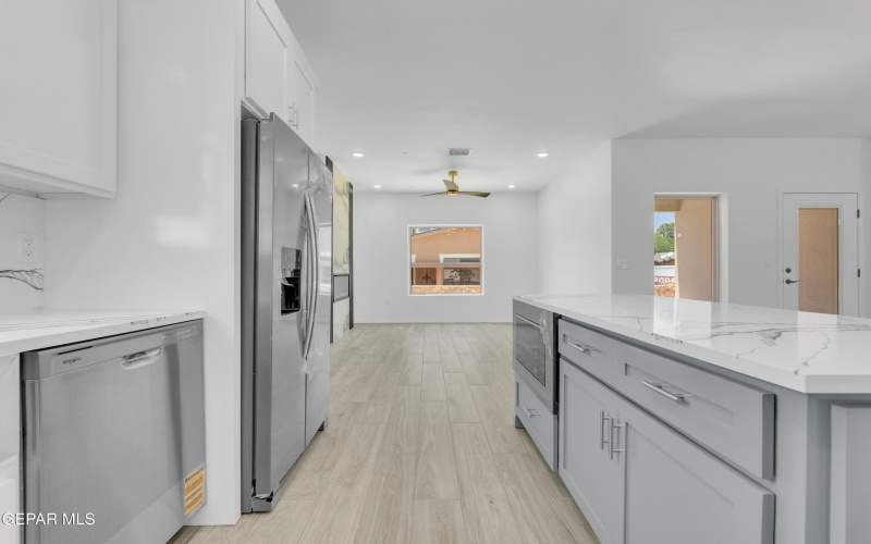 871 COUNTRY CLUB Road unit: 1C #1C, El Paso, TX 79932, 2 Habitaciones Habitaciones , ,2 BañosBaños,Residential Multi Family,En Venta,871 COUNTRY CLUB Road unit: 1C,0,910145