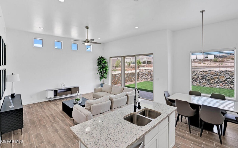 12812 Fredericksberg Avenue, Horizon City, TX 79928, 4 Bedrooms Bedrooms, ,2 BathroomsBathrooms,Residential,For Sale,12812 Fredericksberg Avenue,927320