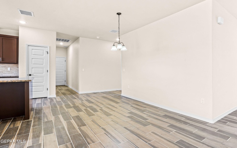 871 COUNTRY CLUB Road unit: 1D #1D, El Paso, TX 79932, 3 Habitaciones Habitaciones , ,2 BañosBaños,Residential Multi Family,En Venta,871 COUNTRY CLUB Road unit: 1D,910146