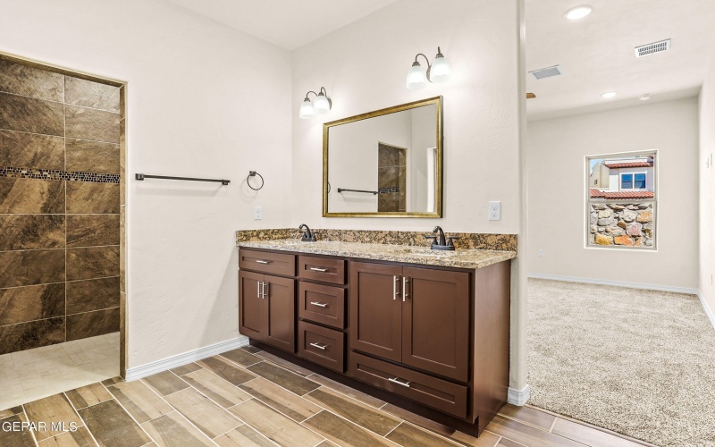 871 COUNTRY CLUB Road unit: 1D #1D, El Paso, TX 79932, 3 Habitaciones Habitaciones , ,2 BañosBaños,Residential Multi Family,En Venta,871 COUNTRY CLUB Road unit: 1D,910146
