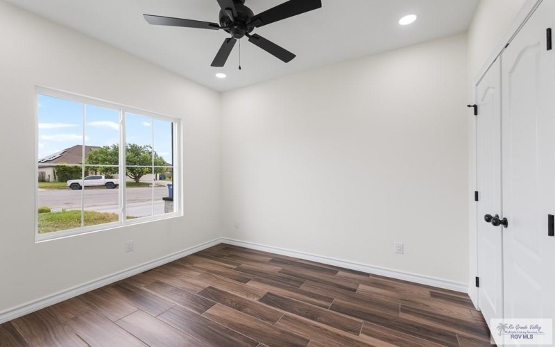 1032 EASTER LILLY DR., LOS FRESNOS, TX 78566, 4 Bedrooms Bedrooms, ,2 BathroomsBathrooms,Residential,For Sale,1032 EASTER LILLY DR.,29767147