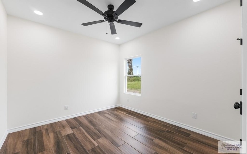 1032 EASTER LILLY DR., LOS FRESNOS, TX 78566, 4 Bedrooms Bedrooms, ,2 BathroomsBathrooms,Residential,For Sale,1032 EASTER LILLY DR.,29767147