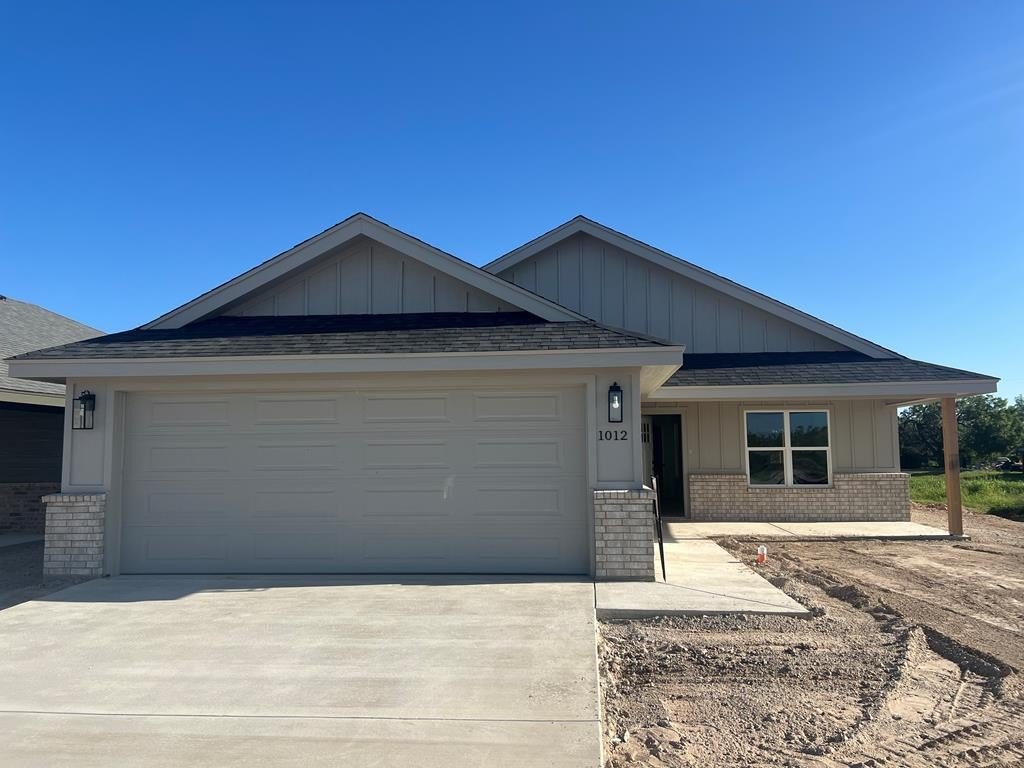 1012 Claborne Court, San Angelo, TX 76905, 4 Bedrooms Bedrooms, ,2 BathroomsBathrooms,Residential,For Sale,1012 Claborne Court,127551