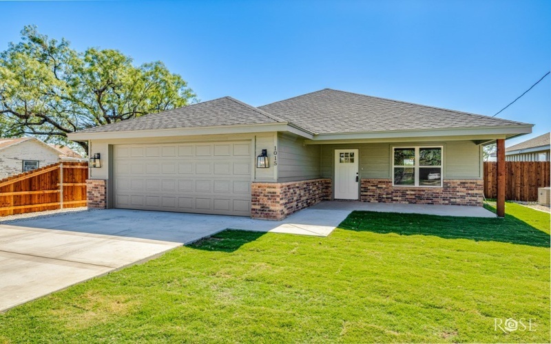 1012 Claborne Court, San Angelo, TX 76905, 4 Bedrooms Bedrooms, ,2 BathroomsBathrooms,Residential,For Sale,1012 Claborne Court,127551