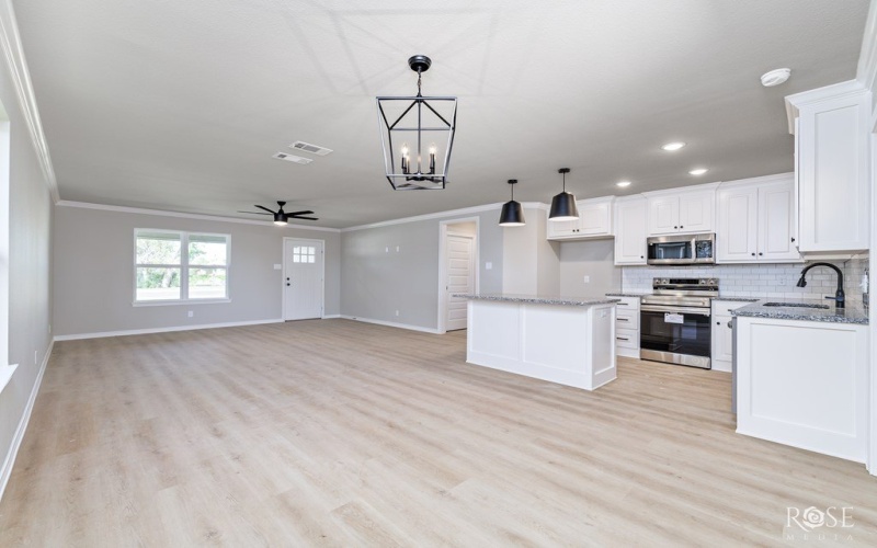 1012 Claborne Court, San Angelo, TX 76905, 4 Bedrooms Bedrooms, ,2 BathroomsBathrooms,Residential,For Sale,1012 Claborne Court,127551