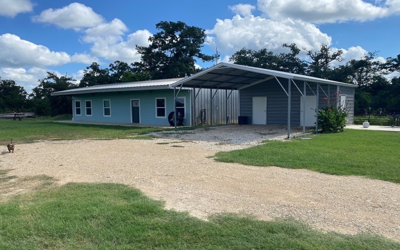 1066 Private Road 4401, Lincoln, TX 78948, 9 Bedrooms Bedrooms, ,3 BathroomsBathrooms,Farm,For Sale,1066 Private Road 4401,152816