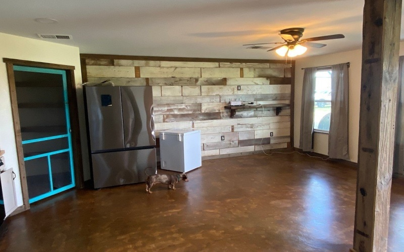 1066 Private Road 4401, Lincoln, TX 78948, 9 Bedrooms Bedrooms, ,3 BathroomsBathrooms,Farm,For Sale,1066 Private Road 4401,152816