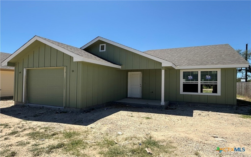 1710 East Avenue J, Lampasas, TX 76550, 3 Habitaciones Habitaciones , ,2 BañosBaños,Residential,En Venta,1710 East Avenue J,587998