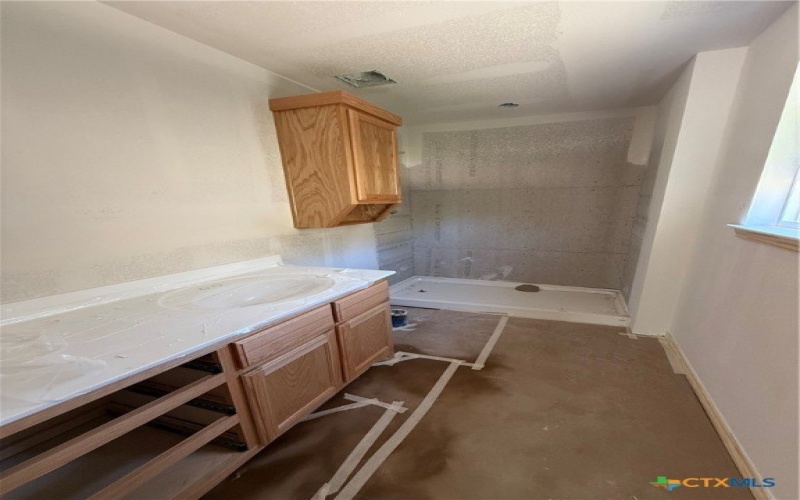 1710 East Avenue J, Lampasas, TX 76550, 3 Habitaciones Habitaciones , ,2 BañosBaños,Residential,En Venta,1710 East Avenue J,587998