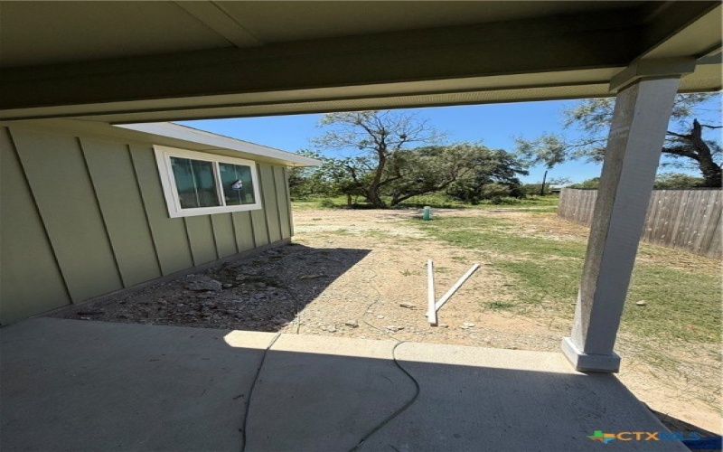 1710 East Avenue J, Lampasas, TX 76550, 3 Habitaciones Habitaciones , ,2 BañosBaños,Residential,En Venta,1710 East Avenue J,587998