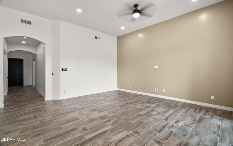 15056 Laura Lane, El Paso, TX 79938, 3 Bedrooms Bedrooms, ,2 BathroomsBathrooms,Residential,For Sale,15056 Laura Lane,0,927355