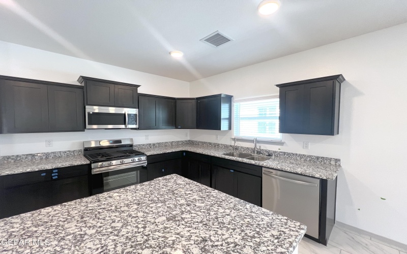 15252 Hunch Court, El Paso, TX 79938, 4 Bedrooms Bedrooms, ,1 BathroomBathrooms,Residential,For Sale,15252 Hunch Court,0,927366