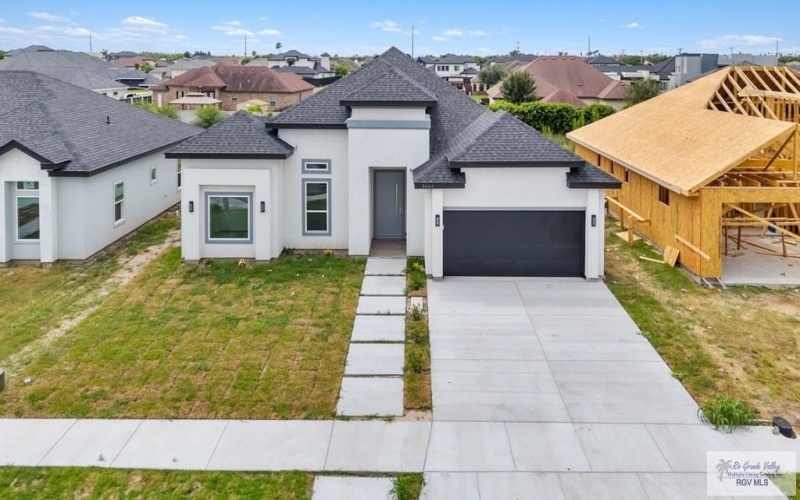 5613 HEDGEROW CT, BROWNSVILLE, TX 78526, 4 Bedrooms Bedrooms, ,3 BathroomsBathrooms,Residential,For Sale,5613 HEDGEROW CT,29767159