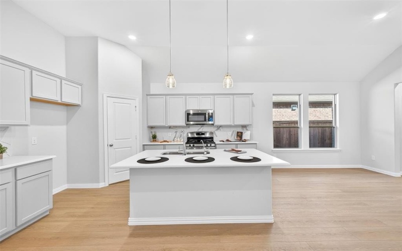 1017 Western Hills Drive, Crowley, TX 76036, 3 Habitaciones Habitaciones , ,2 BañosBaños,Residential,En Venta,1017 Western Hills Drive,0,21007104