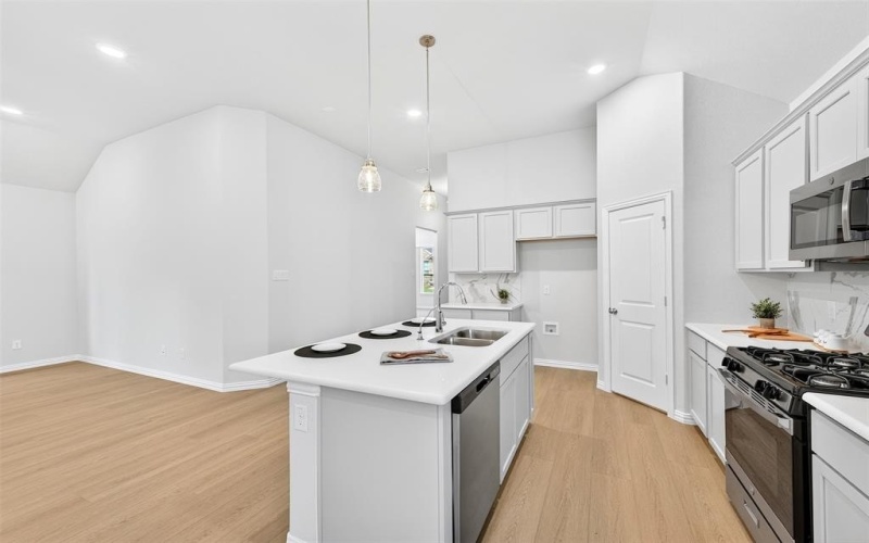 1017 Western Hills Drive, Crowley, TX 76036, 3 Habitaciones Habitaciones , ,2 BañosBaños,Residential,En Venta,1017 Western Hills Drive,0,21007104