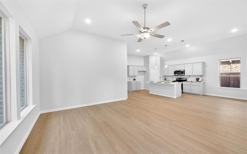 1017 Western Hills Drive, Crowley, TX 76036, 3 Habitaciones Habitaciones , ,2 BañosBaños,Residential,En Venta,1017 Western Hills Drive,0,21007104