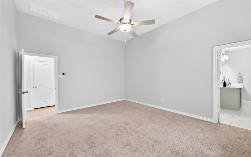 1017 Western Hills Drive, Crowley, TX 76036, 3 Habitaciones Habitaciones , ,2 BañosBaños,Residential,En Venta,1017 Western Hills Drive,0,21007104