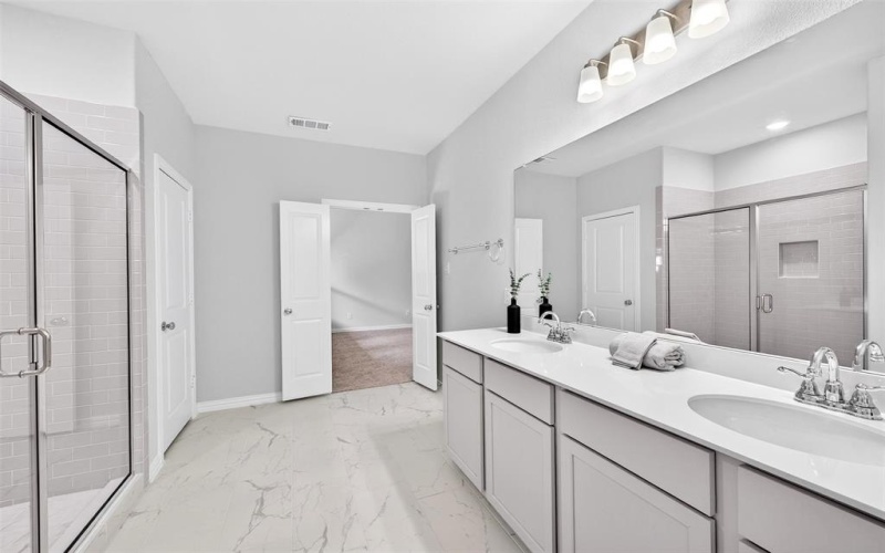 1017 Western Hills Drive, Crowley, TX 76036, 3 Habitaciones Habitaciones , ,2 BañosBaños,Residential,En Venta,1017 Western Hills Drive,0,21007104