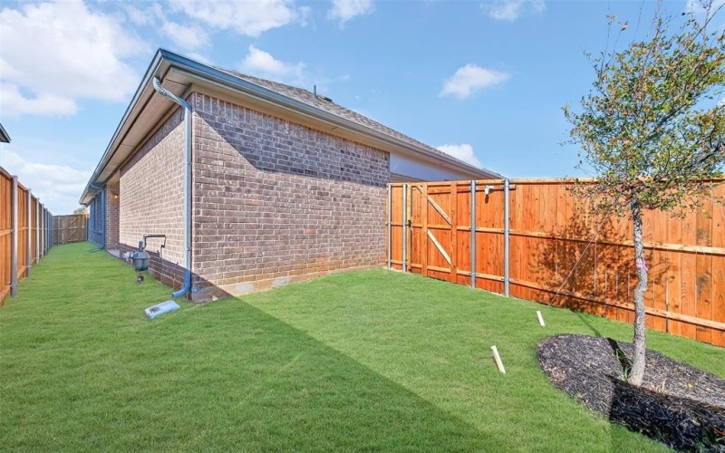 1017 Western Hills Drive, Crowley, TX 76036, 3 Habitaciones Habitaciones , ,2 BañosBaños,Residential,En Venta,1017 Western Hills Drive,0,21007104