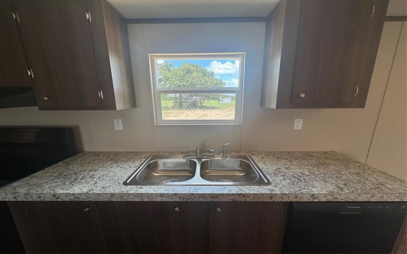 919 Golden Acres, Buffalo, TX 75831, 4 Bedrooms Bedrooms, ,2 BathroomsBathrooms,Residential,For Sale,919 Golden Acres,21010007