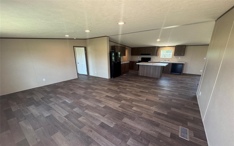 919 Golden Acres, Buffalo, TX 75831, 4 Bedrooms Bedrooms, ,2 BathroomsBathrooms,Residential,For Sale,919 Golden Acres,21010007