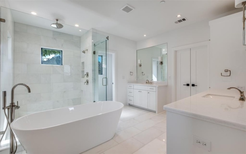 3605 McFARLIN Boulevard, University Park, TX 75205, 5 Habitaciones Habitaciones , ,6 BañosBaños,Residential,En Venta,3605 McFARLIN Boulevard,0,21011477