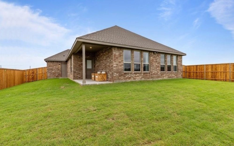 1313 MADELINE Lane, Krum, TX 76249, 4 Habitaciones Habitaciones , ,2 BañosBaños,Residential,En Venta,1313 MADELINE Lane,21013551
