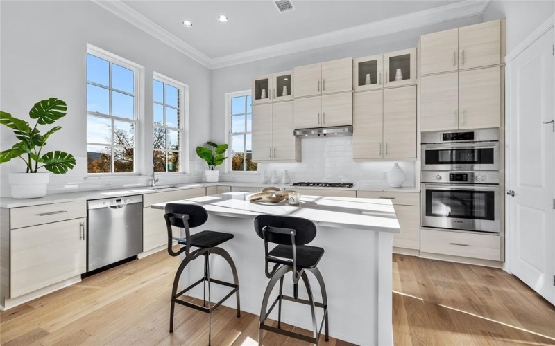 4606 Greenborough Lane, Dallas, TX 75219, 3 Habitaciones Habitaciones , ,3 BañosBaños,Residential,En Venta,4606 Greenborough Lane,0,21014503