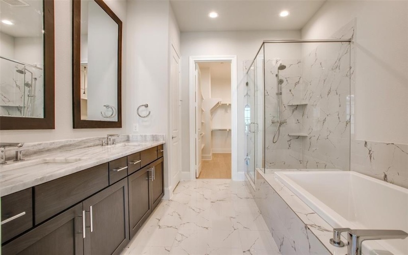 4606 Greenborough Lane, Dallas, TX 75219, 3 Habitaciones Habitaciones , ,3 BañosBaños,Residential,En Venta,4606 Greenborough Lane,0,21014503