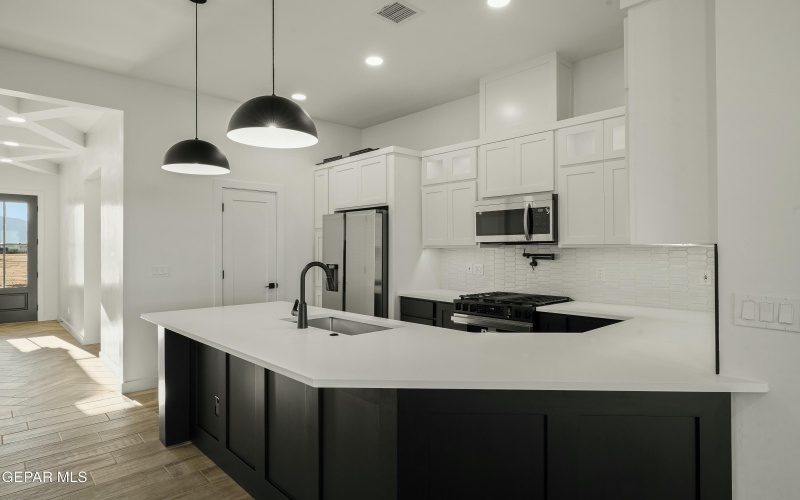 13912 Carolina Ponce Avenue, Horizon City, TX 79928, 3 Habitaciones Habitaciones , ,2 BañosBaños,Residential,En Venta,13912 Carolina Ponce Avenue,0,910439