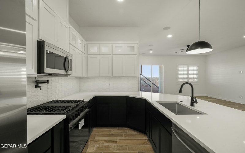 13912 Carolina Ponce Avenue, Horizon City, TX 79928, 3 Habitaciones Habitaciones , ,2 BañosBaños,Residential,En Venta,13912 Carolina Ponce Avenue,0,910439