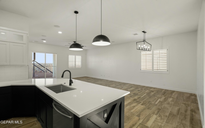 13912 Carolina Ponce Avenue, Horizon City, TX 79928, 3 Habitaciones Habitaciones , ,2 BañosBaños,Residential,En Venta,13912 Carolina Ponce Avenue,0,910439