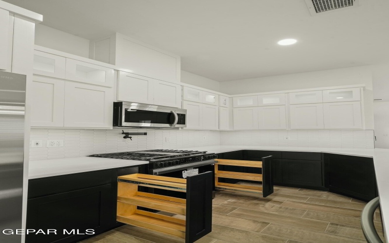 13912 Carolina Ponce Avenue, Horizon City, TX 79928, 3 Habitaciones Habitaciones , ,2 BañosBaños,Residential,En Venta,13912 Carolina Ponce Avenue,0,910439