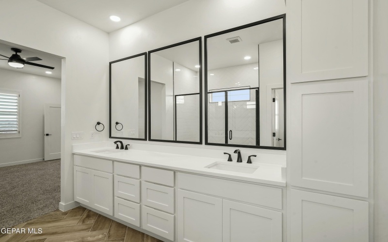 13912 Carolina Ponce Avenue, Horizon City, TX 79928, 3 Habitaciones Habitaciones , ,2 BañosBaños,Residential,En Venta,13912 Carolina Ponce Avenue,0,910439