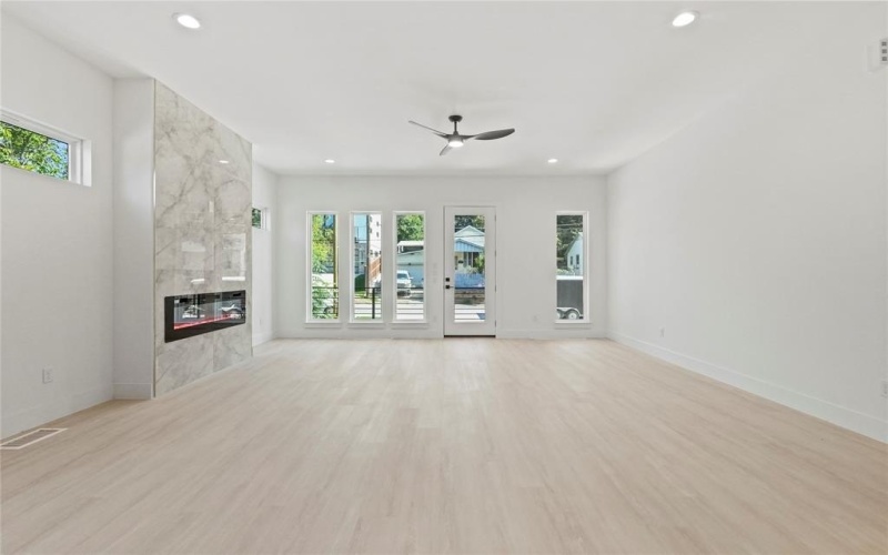 1823 Pollard Street, Dallas, TX 75208, 4 Bedrooms Bedrooms, ,5 BathroomsBathrooms,Residential,For Sale,1823 Pollard Street,21014799