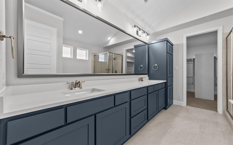 11664 Finch Hattons Drive, Frisco, TX 75035, 4 Bedrooms Bedrooms, ,5 BathroomsBathrooms,Residential,For Sale,11664 Finch Hattons Drive,21015569