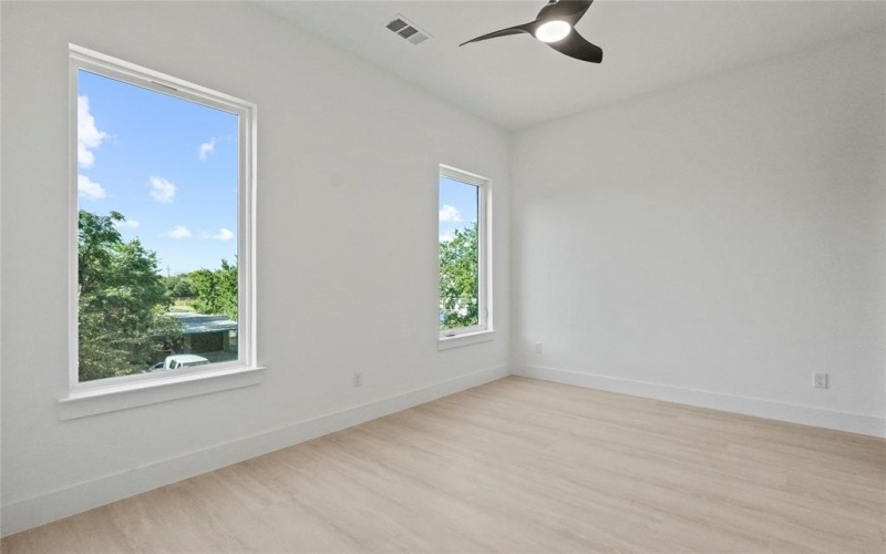 1821 Pollard Street, Dallas, TX 75208, 4 Habitaciones Habitaciones , ,5 BañosBaños,Residential,En Venta,1821 Pollard Street,0,21015699