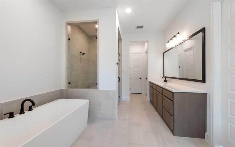 1413 Hidden Cove Drive, Lakewood Village, TX 75068, 4 Habitaciones Habitaciones , ,3 BañosBaños,Residential,En Venta,1413 Hidden Cove Drive,0,21015958