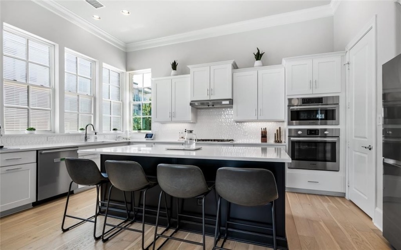 5440 Tomlinson Drive, Irving, TX 75039, 3 Habitaciones Habitaciones , ,3 BañosBaños,Residential,En Venta,5440 Tomlinson Drive,0,21015974
