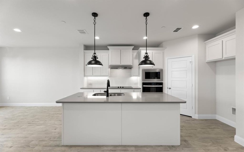 670 Sandiford, Mansfield, TX 76063, 3 Habitaciones Habitaciones , ,2 BañosBaños,Residential,En Venta,670 Sandiford,0,21016046