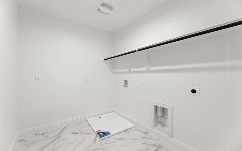 670 Sandiford, Mansfield, TX 76063, 3 Habitaciones Habitaciones , ,2 BañosBaños,Residential,En Venta,670 Sandiford,0,21016046