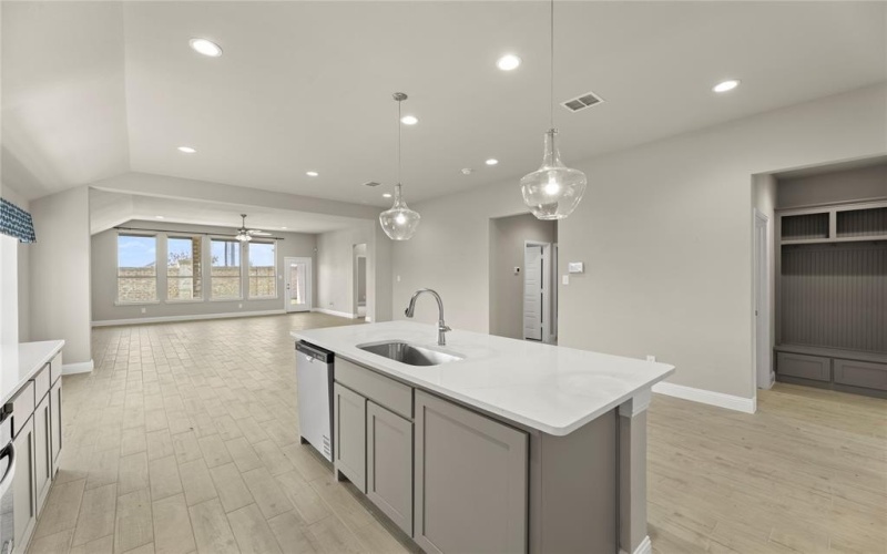 114 Emperor Oak Court, Balch Springs, TX 75181, 4 Habitaciones Habitaciones , ,2 BañosBaños,Residential,En Venta,114 Emperor Oak Court,0,21016246