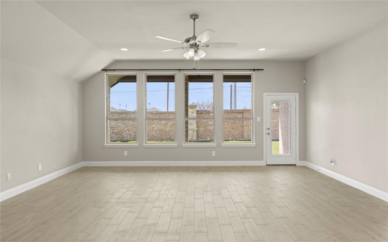 114 Emperor Oak Court, Balch Springs, TX 75181, 4 Habitaciones Habitaciones , ,2 BañosBaños,Residential,En Venta,114 Emperor Oak Court,0,21016246