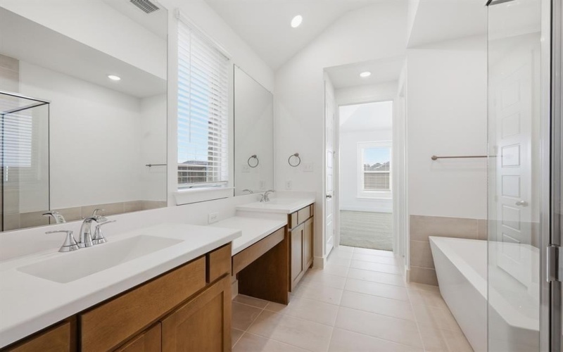 3709 American Paint Drive, Aubrey, TX 76227, 4 Habitaciones Habitaciones , ,3 BañosBaños,Residential,En Venta,3709 American Paint Drive,0,21016324