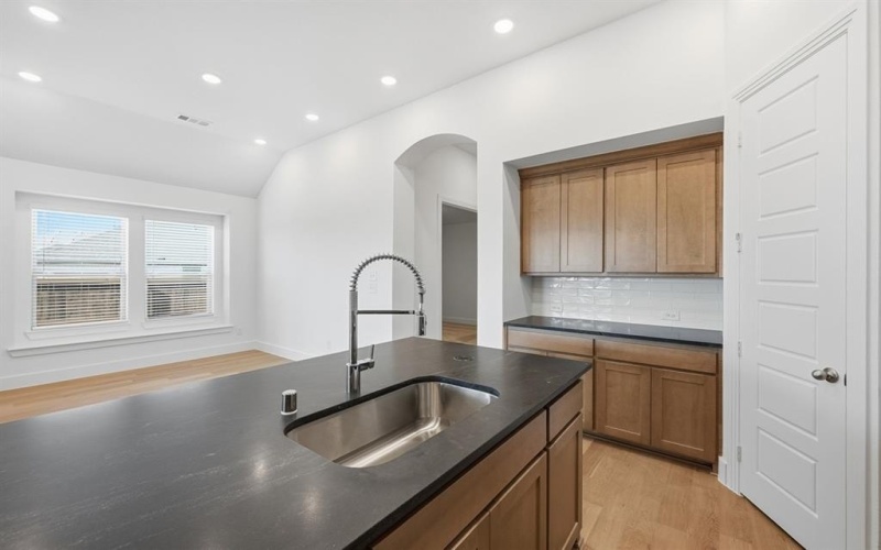 3709 American Paint Drive, Aubrey, TX 76227, 4 Habitaciones Habitaciones , ,3 BañosBaños,Residential,En Venta,3709 American Paint Drive,0,21016324