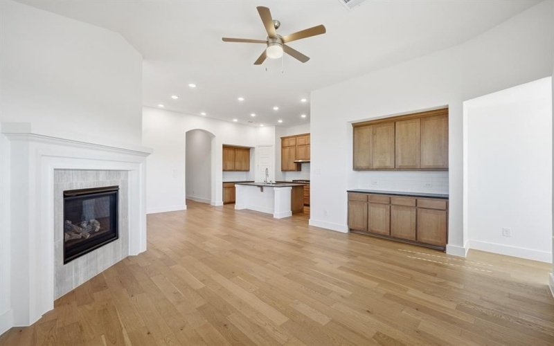 3709 American Paint Drive, Aubrey, TX 76227, 4 Habitaciones Habitaciones , ,3 BañosBaños,Residential,En Venta,3709 American Paint Drive,0,21016324